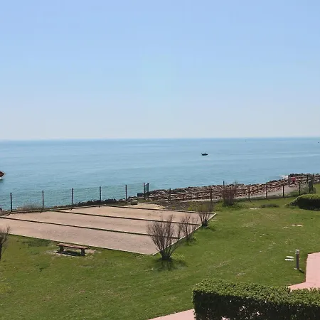 Apartment Studio Cabine Avec Vue Mer Imprenable, Parking Prive - Fr-1-472A-275 Sete